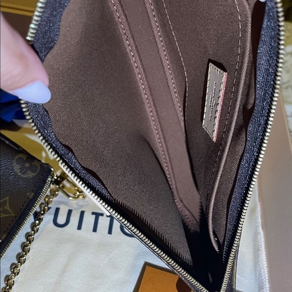 🌸SOLD🌸LIKE NEW LV MULTI POCHETTE ACCESSOIRES🌸 - Picture 13 of 17